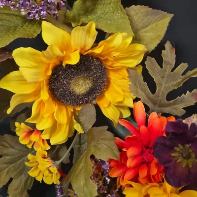LOT 91: Faux Flower Decor, Vintage Clear and Frosted Leaf-shaped Decorative Bowl, Ceramic Frog Figurines, and More