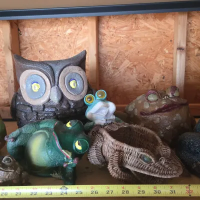 LOT 127: Garage Finds/ Multiple Frog and 2 Owl Garden Statues