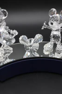 Swarovski Disney Showcase Mickey & Minnie Mouse Crystal Figurines