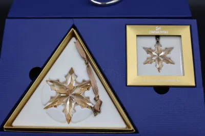 Swarovski Crystal Snowflake Ornament Set with 3 Display Stands & Original Boxes