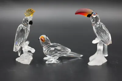 Swarovski Crystal Feathered Beauties Tropical Bird Figurines – Set of 3