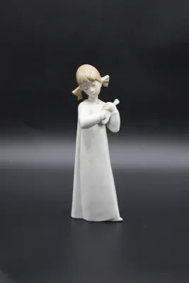 Lladró Girl with Candle Porcelain Figurine