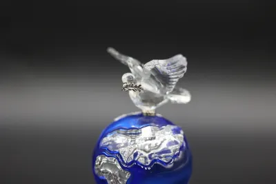 Swarovski Crystal Planet 2000 Peace Dove Globe