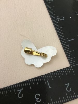 Super cute mother of pearl carved butterfly pin/brooch