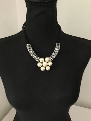 Beautiful gun, metal gray, crystal rhinestone, faux, pearl flower statement, necklace