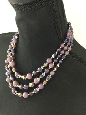 Beautiful vintage, Japan statement necklace