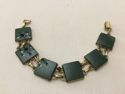 Beautiful vintage gold filled natural green, jade square panel bracelet