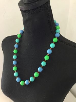 Super cute, vintage, multicolored bead, necklace, gold toned
