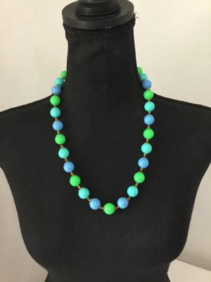 Super cute, vintage, multicolored bead, necklace, gold toned
