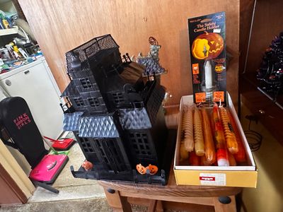 Sale Photo Thumbnail #261
