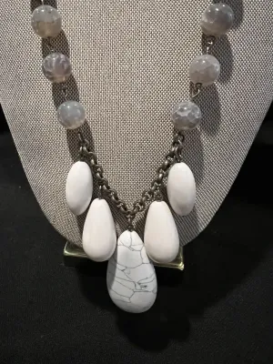 J Jill Chained White/Olive Beaded Necklace