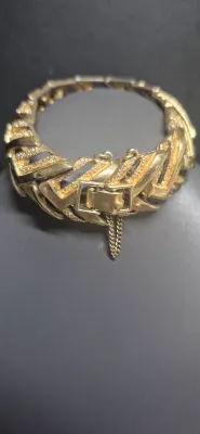 Vtg Monet textured statement Link gold tone adjustable Collar Necklace