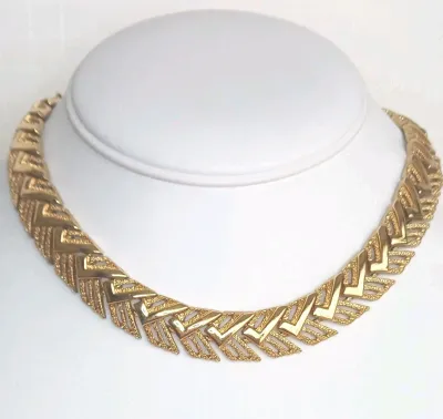 Vtg Monet textured statement Link gold tone adjustable Collar Necklace