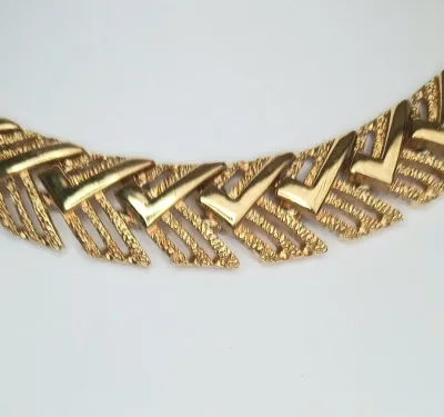 Vtg Monet textured statement Link gold tone adjustable Collar Necklace