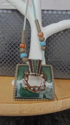 NY & Co Wired Enamel Choker Necklace & Earrings
