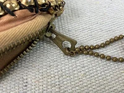 Whiting & Davis Mid-Century Gold-tone Mesh Coin Purse [Rhode Island]