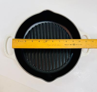 Le Creuset *Made in France* Enameled Cast iron 9 3/4 Circle Grill Pan