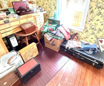 Sale Photo Thumbnail #132