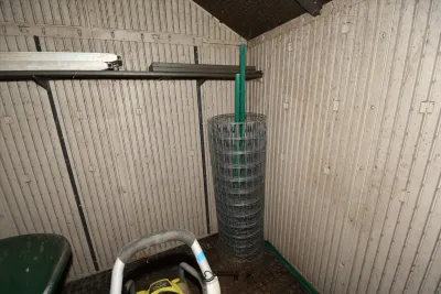 841 shed