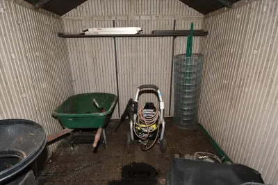 837 shed