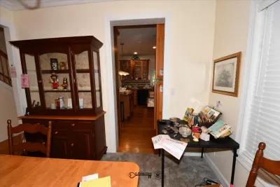 068 dining room