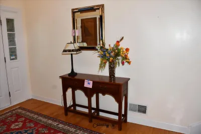 027 foyer