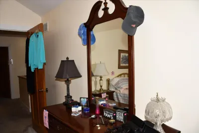 411 bedroom b