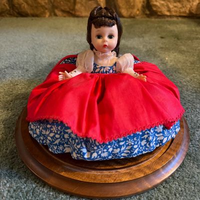 Madame Alexander Little Women Doll Collection with Display Cases (LR2-BM)
