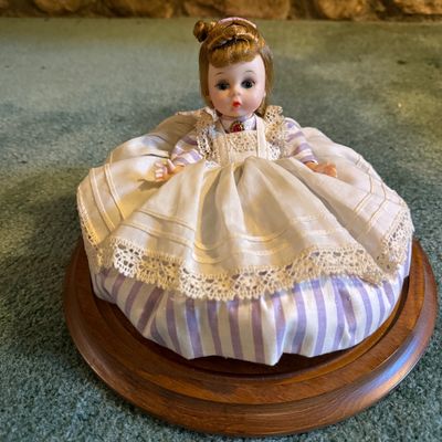 Madame Alexander Little Women Doll Collection with Display Cases (LR2-BM)