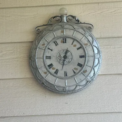 Sale Photo Thumbnail #12: D outdoor clock