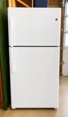 Sale Photo Thumbnail #29: F refridgerator