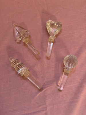 Set of 4 Crystal Stoppers (DR)