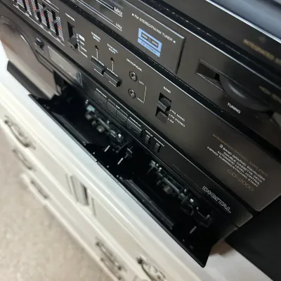 Crown Japan CD-2000 Stereo System with Turntable, CD, Dual Cassette & Speakers (A2)