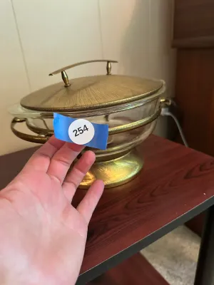 Anchor Hocking Fire-King 2-Quart Casserole with Gold-Tone Warming Stand & Lid