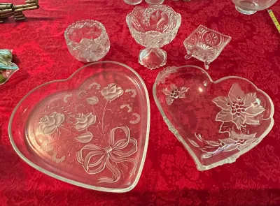 Clear Glass Serving Plates, Bowls & Compote – 5-Piece Lot
