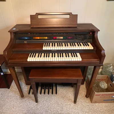 Lowrey Parade Electronic Organ with Storage Bench & Headphones