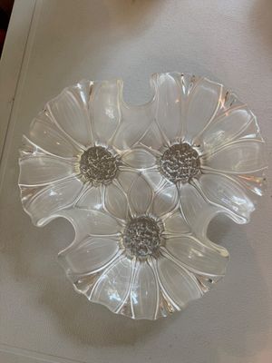 Vintage Mikasa Sunflower Frosted Embossed Clear Glass Three Part Divided Dish (DR)