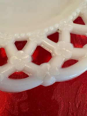 Lot of 2 Vintage Milk Glass Treasures- (DR)