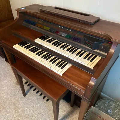 Lowrey Parade Electronic Organ with Storage Bench & Headphones