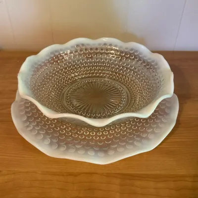 Anchor Hocking Moonstone White Opalescent Bowls & Plates – 8 Pieces