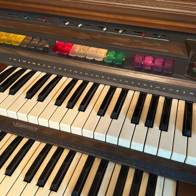 Lowrey Parade Electronic Organ with Storage Bench & Headphones