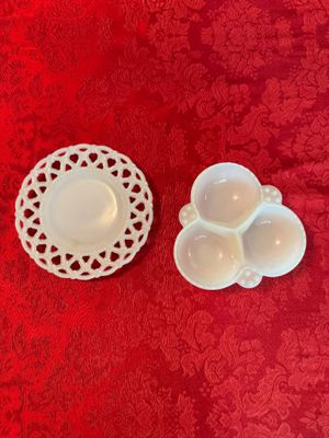 Lot of 2 Vintage Milk Glass Treasures- (DR)