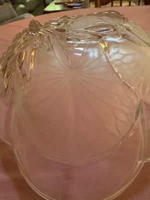 Clear Glass Bowl With Lily Pads- (DR)