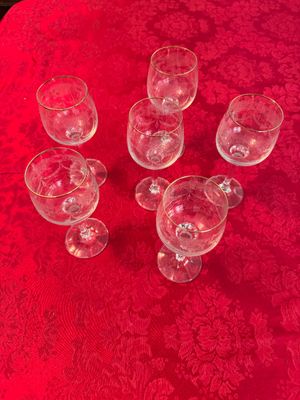 Set of 6 Etched Wine Glasses with Gold Rim