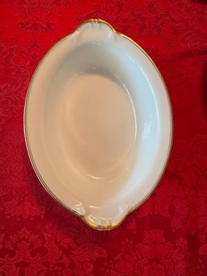 Set of 3 Cream Colored Serving Pieces (DR)