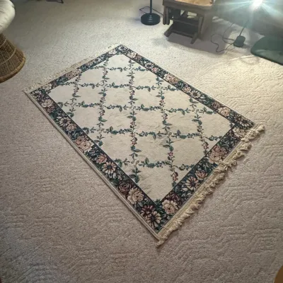 Esteem Garland Ivory Floral Area Rug 46" x 68" – Traditional Fringed Accent Rug (A1)