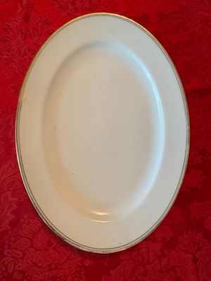 Set of 3 Cream Colored Serving Pieces (DR)