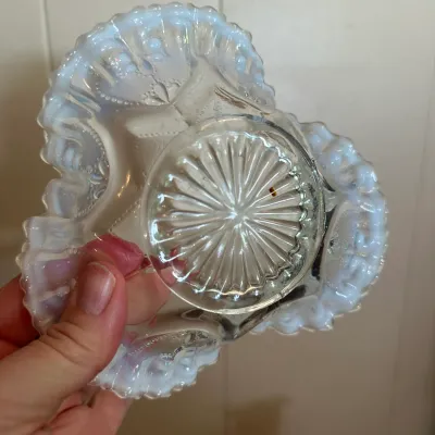 White Opalescent Glass Vase & Ruffled Bowls – 3-Piece Lot