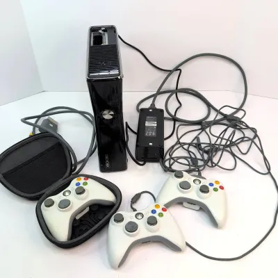 Microsoft Xbox 360 Slim Console Bundle