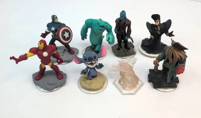 Lot of 8 Character Figures For Disney Infinity 2.0 Game Base